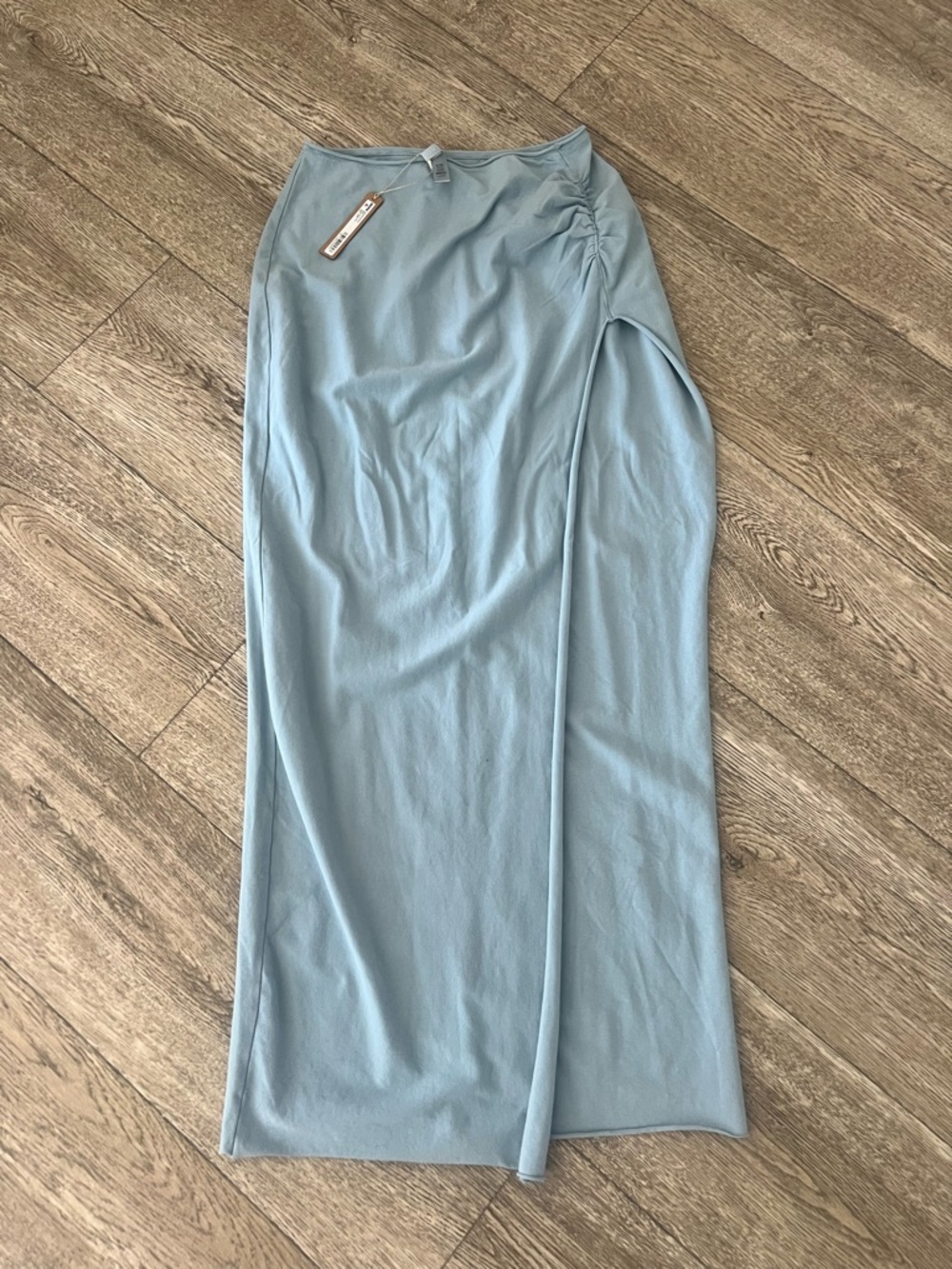 SKIMS raw edge skirt